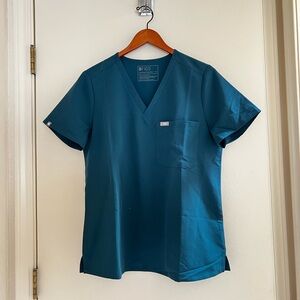 Figs Catarina Scrub Top in Teal Blue size Medium PO# 4228